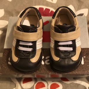 See Kai Run size 4 baby shoes